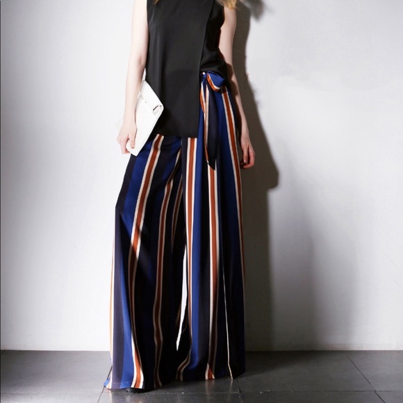 Stripped wide leg pants with belt - Picture 12 of 16